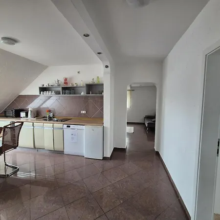 Mainstern Hotell 3*
