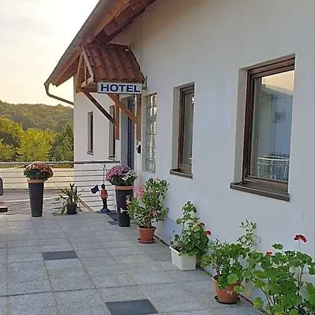 Hotel Mainstern 3*