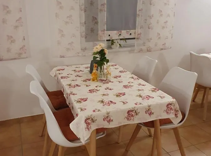 Mainstern 酒店 Schonungen